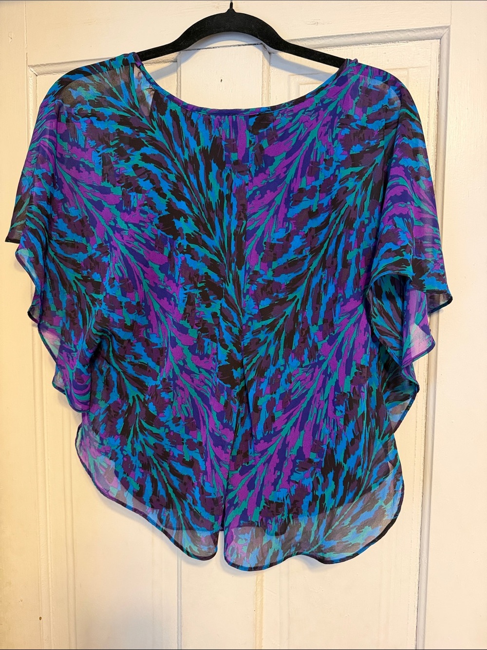 ✨ Express Abstract Sheer Overlay Flowy Top ✨ - Picture 6 of 6